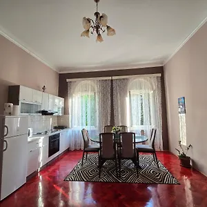 https://apartman-prvi-red-do-mora.primorje-gorskikotar.com